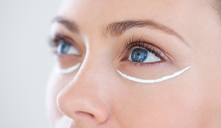 Vì sao bạn nên dùng kem dưỡng mắt?